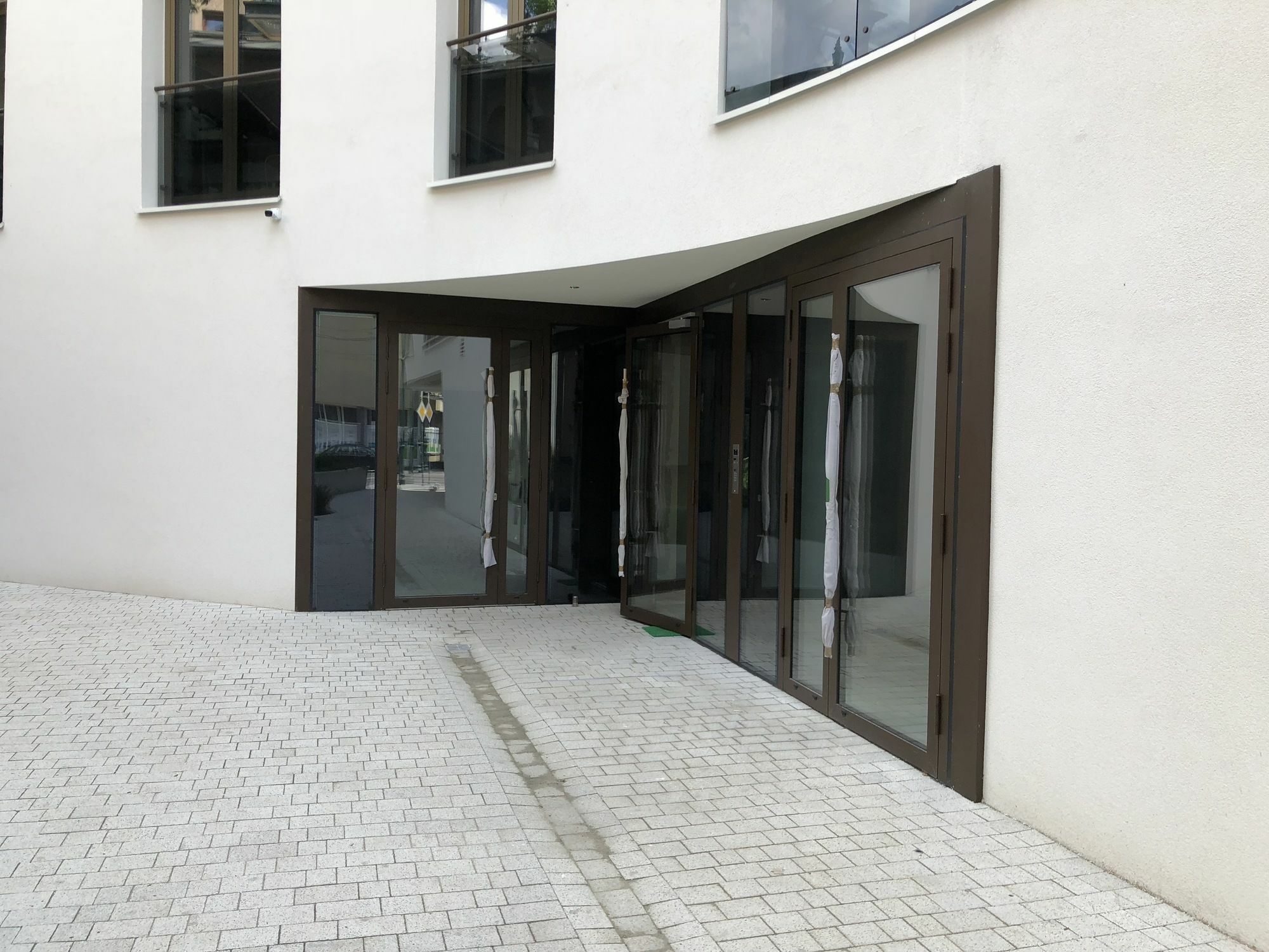 Of The Kings Piano Apartment *